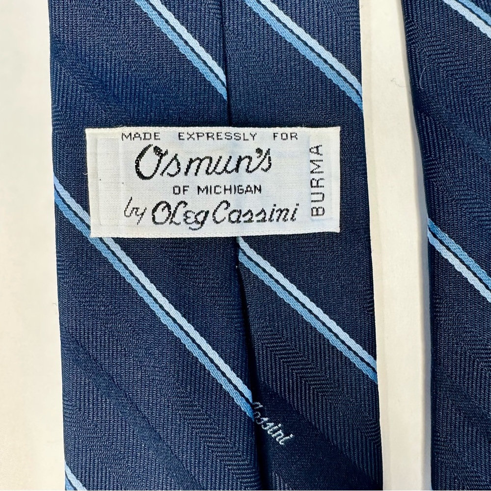 Vintage OLEG CASSINI Blue Embroidered Brand, Striped Classic Tie, 3” - Picture 5 of 7